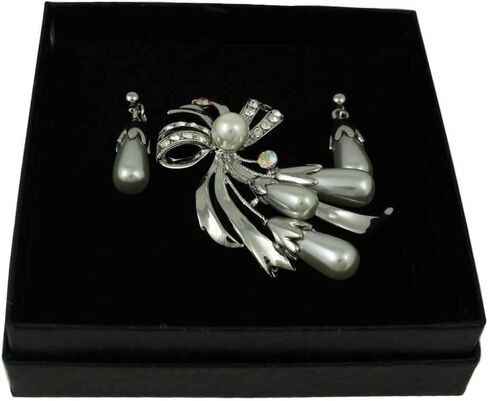 Light Gray Pearls Brooch Pin and Dangling Pearl Earring Gift Set in Saudi Arabia