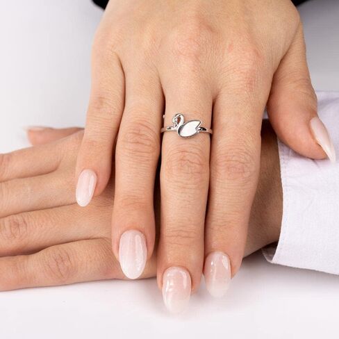 Sterling Silver Swan Ring w/Mother of Pearl & CZ Stone in Kuwait