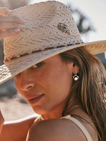 أقراط لؤلؤ أنيقة للنساء 18 قيراط مطلية بالذهب أقراط متدلية على شكل دائرة موبيوس مع لؤلؤ أبيض أنيق متدلي أقراط لحفلات الزفاف ملابس يومية أنيقة إكسسوارات مجوهرات in Kuwait