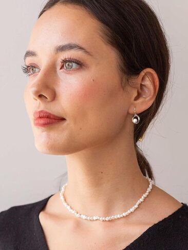 أقراط لؤلؤ أنيقة للنساء 18 قيراط مطلية بالذهب أقراط متدلية على شكل دائرة موبيوس مع لؤلؤ أبيض أنيق متدلي أقراط لحفلات الزفاف ملابس يومية أنيقة إكسسوارات مجوهرات in Kuwait