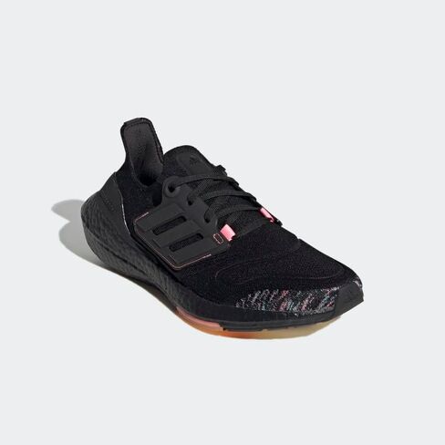 adidas Ultraboost 22 Shoes Women's, Black, Size 10 in Kuwait