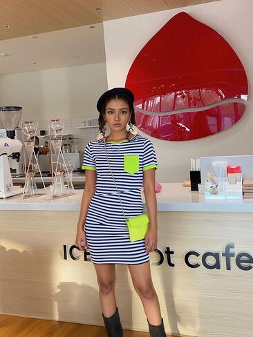 Women's Crew Neck Short Sleeve Striped Bodycon T-Shirt Mini Dress with Pocket in Saudi Arabia