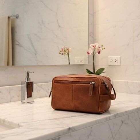 حقيبة أدوات الزينة من الجلد الطبيعي للرجال - طقم دوب رجالي كبير مقاس 10 بوصة ومنظم حقيبة الحلاقة - طقم أدوات العناية بحقيبة الحمام للسفر باللون البني العتيق، هدية مثالية للرجال والنساء in Kuwait