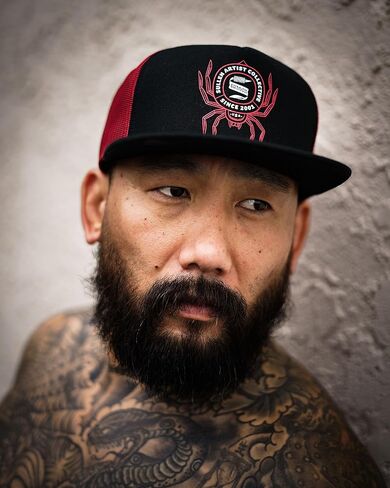 Sullen Ocho Snapback Tattoo Lifestyle Hat Black (Red) in Saudi Arabia