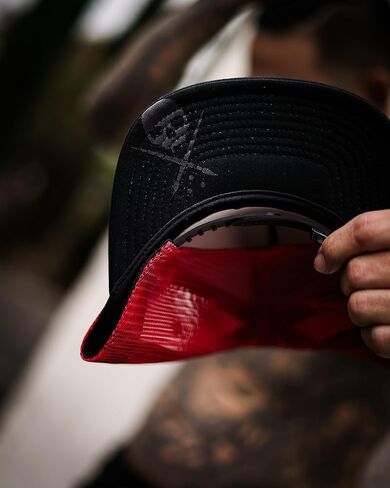 Sullen Ocho Snapback Tattoo Lifestyle Hat Black (Red) in Saudi Arabia