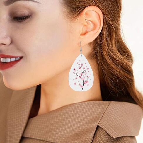 أقراط دمعة وردية يابانية من أزهار الكرز للنساء، أقراط متدلية مجوهرات للنساء، أقراط من الجلد الصناعي خفيفة الوزن هدايا in Kuwait