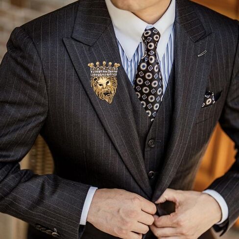 Lion Brooch for Men Gold Lapel Pin for Men Retro Jewelry for Shirt Collar Coat Lapel Denim Jacket Leather Jacket in Kuwait