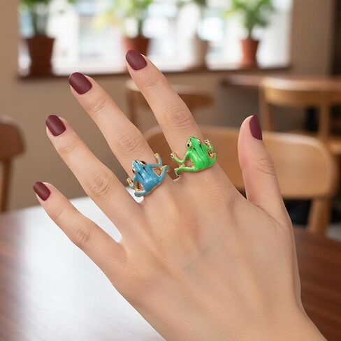 8 PCS Frog Rings, Frog Rings for Women, Funny Rings Collection with Tree Frog Jewelry Design, Vibrant Green and Blue Color Options in Kuwait
