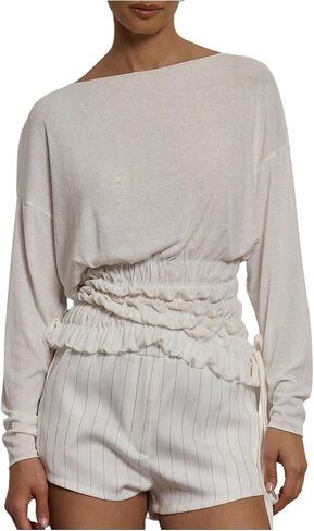 تيشيرت نسائي من Milumia برقبة قارب وأكمام طويلة مكشكشة وحاشية غير متماثلة in Kuwait