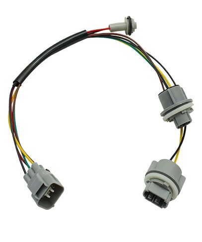 81555-04150 الخلفية الذيل ضوء المصباح المقبس تسخير يناسب لتويوتا تاكوما 2005-2015 لمبة المقبس تسخير ضفيرة الضوء الخلفي سلك in Kuwait