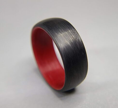 حلقة ليجاسي من ألياف الكربون مع تصميم داخلي أحمر، لمسة نهائية غير لامعة أو شديدة اللمعان، متينة، مقاومة للماء، مقاسات 4-16، عرض نطاق مخصص in Kuwait