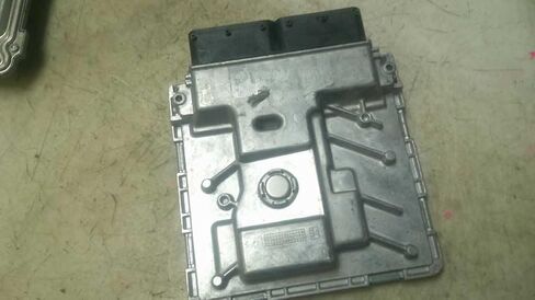 وحدة التحكم في المحرك ECM 2.0L تناسب 18-20 متوافقة مع Audi A4 A5 Q5 06L 907 425 E 06L907425E in Saudi Arabia