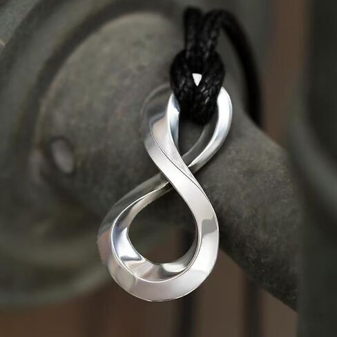 قلادة من الفضة الاسترليني Möbius Infinity، لمسة نهائية مصقولة، تصميم للجنسين، هدايا مجوهرات إبداعية in Kuwait