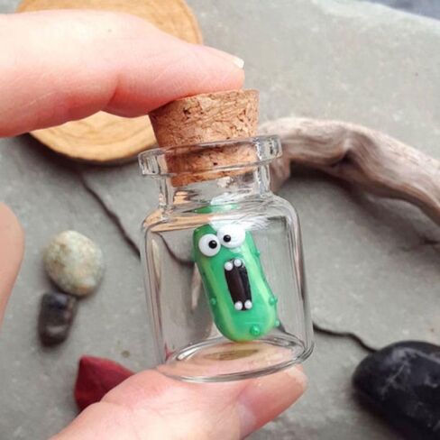 Pendant Handmade Glass Home Decor Cucumber Screaming Pickle Glass Screaming Pickle in a Bottle Car Pendant Small Glass Screaming Pickle in Saudi Arabia