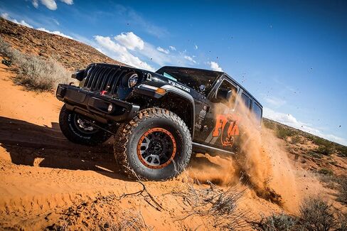 ممتص الصدمات الأمامي FOX SHOX 885-24-246 يناسب جيب جلاديتور in Saudi Arabia