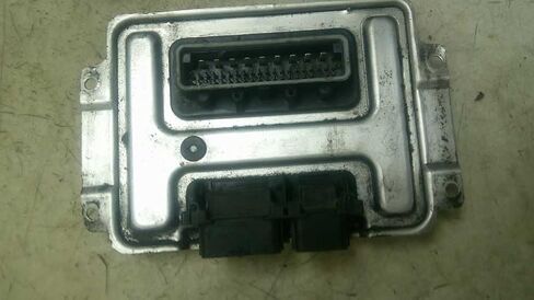وحدة التحكم في المحرك ECM 2.7L تناسب 06 متوافقة مع دودج تشارجر 300 P04692028AH 04692028AH in Saudi Arabia