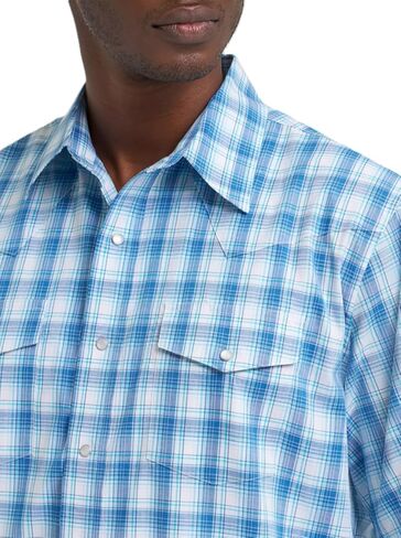 قميص Wrangler الرجالي المقاوم للتجاعيد بأكمام قصيرة باللون الأزرق منقوش in Saudi Arabia