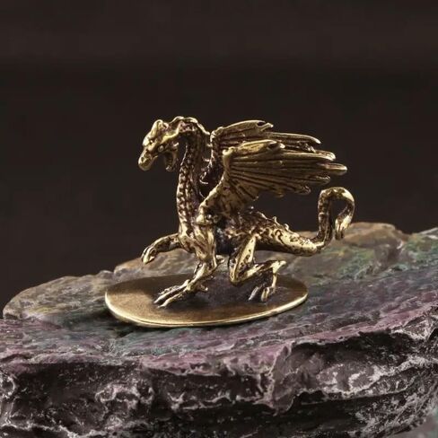 2Pcs Little Dragon Winged Dragon Brass Ornaments and Majestic Copper Dragon with Wings Figurine Bronze Micro Carved Tea Pet Ornaments in Kuwait
