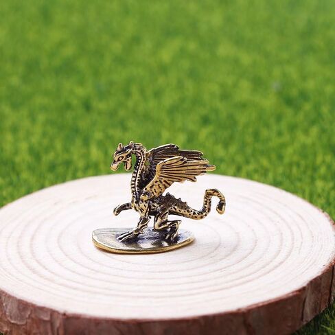 2Pcs Little Dragon Winged Dragon Brass Ornaments and Majestic Copper Dragon with Wings Figurine Bronze Micro Carved Tea Pet Ornaments in Kuwait