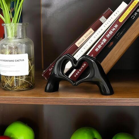 منحوتة حب صغيرة سوداء اللون لتزيين رف الكتب في غرفة المعيشة، تماثيل يد على شكل قلب حديث تجريدي لقلوب الحب هدية لعيد ميلاد الزفاف، ديكور المنزل in Kuwait