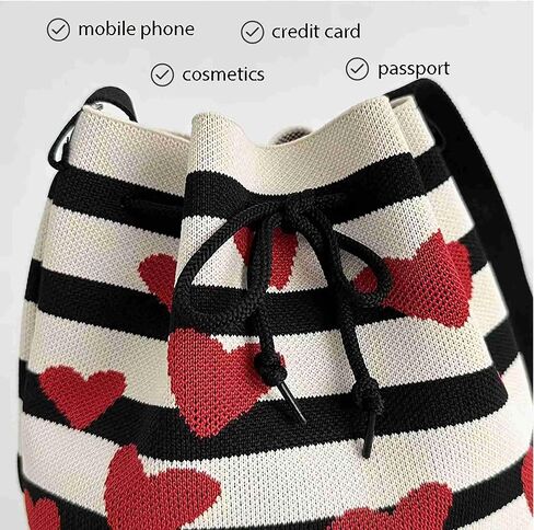 حقيبة دلو كروشيه متماسكة برباط على شكل قلب، حقيبة كروس صغيرة لطيفة للنساء، حقائب كتف كورية عصرية كاجوال مخططة للاستخدام اليومي in Kuwait