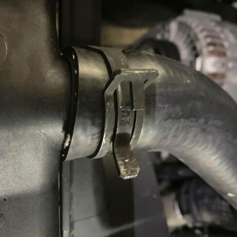 مجموعة مشبك خرطوم الرادياتير/السخان 4.0 لتر 2.5 لتر متوافقة مع جيب رانجلر YJ TJ 91-06 in Saudi Arabia