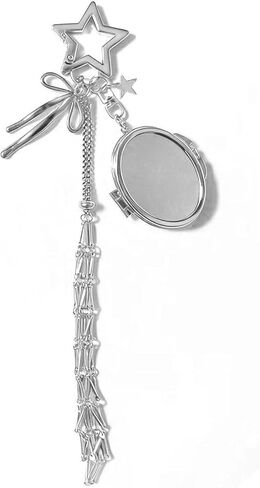 سلسلة مفاتيح حامل أحمر الشفاه للنساء، سلسلة مفاتيح مع مرآة على شكل قلب، حقيبة ساحرة لطيفة in Kuwait