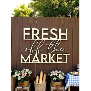 لافتة خشبية منعشة من السوق للخلفية، زينة لحفلات الزفاف لحفلات الزفاف والعزوبية وحفلات الخطوبة والمزارعين في السوق in Kuwait