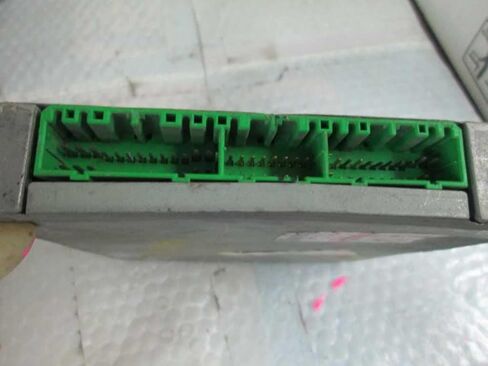 وحدة التحكم الإلكترونية للمحرك ECM MT تناسب 1996 96 Swift 33920-52GC0 3392052GC0 in Saudi Arabia