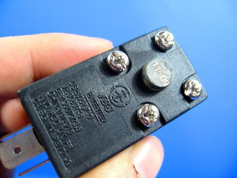 استبدال الصمام المغناطيسي الملف اللولبي AC100-240V لمنظم ثاني أكسيد الكربون CE A2A in Kuwait