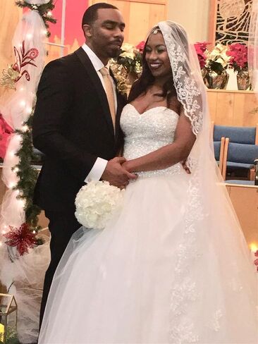 Babyonlinedress زين الدانتيل حافة كاتدرائية الحجاب الزفاف ومشط in Kuwait