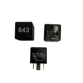 10 قطعة/الوحدة التتابع 8K0 951 253 12 فولت 4 دبابيس مرحل السيارة in Kuwait