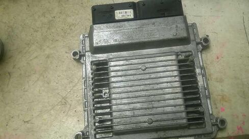 Engine ECM Control Module 1.8L Sedan Fits 11-13 Elantra 39102-2EMB3 391022EMB3 in Saudi Arabia