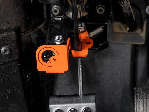 قفل فرامل SuperATV لـ Polaris RZR 800/900 / XP 1000 / XP Turbo/XP Turbo S | عملية القدم الواحدة | سهلة التركيب | دليل | قفل متوافق in Kuwait