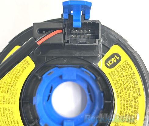 موصل كهربائي لعجلة القيادة (بدون مستشعر زاوية) 93490-1W110 Ftis 1 Plug لكيا ريو 2012 2013 2014 2015 in Kuwait