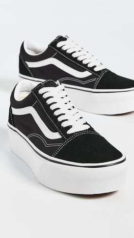Vans UA Old Skool Stackforms، أسود/أبيض حقيقي، 12 US للنساء/10.5 US للرجال in Kuwait