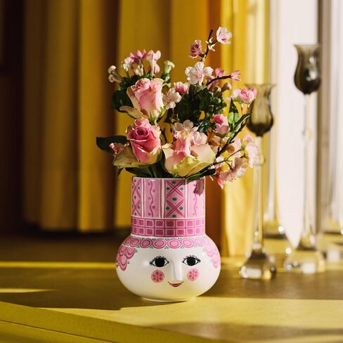 مزهرية Bjorn Wiinblad Olga، باللون الوردي، بارتفاع 13.9 سم، متضمنة في صندوق هدايا in Kuwait