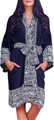 رداء NOVICA الحرفي مصنوع يدويًا قصير من رايون الباتيك ملابس إندونيسية منقوشة بالزهور باللون الأسود والأبيض "وردة منتصف الليل" in Saudi Arabia