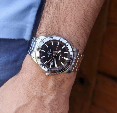 Casio MTP-VD01D-1E2V Men's Enticer Stainless Steel Black Dial Casual Analog Sporty Watch in Saudi Arabia