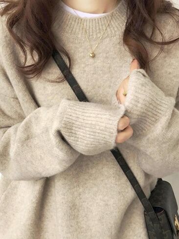 Women's Knitted Round Neck Pullover, Long Sleeved Fashionable and Elegant for Commuting in Saudi Arabia