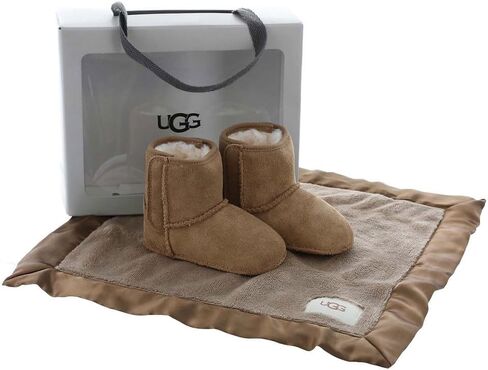 مجموعة هدايا كلاسيكية ومحبوبة للجنسين من UGG in Kuwait