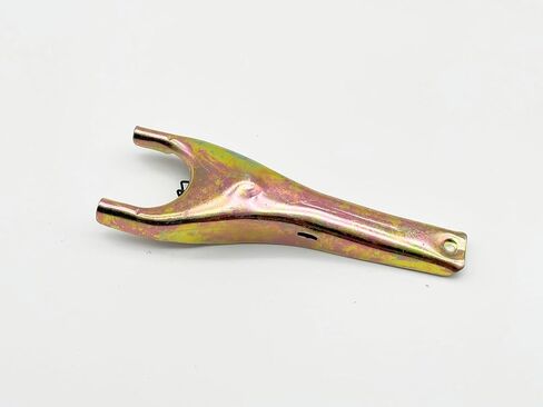 30531-01S00 Clutch Release Fork For NISSAN 300ZX 1984-1996，200SX 1986-1988，240SX 1989-1998，D21 1991-1994，Pathfinder 1992-2001，Frontier 1998-2019，Xterra 2000-2004 3053101S00 30531-01S60 3053101S60 in Kuwait