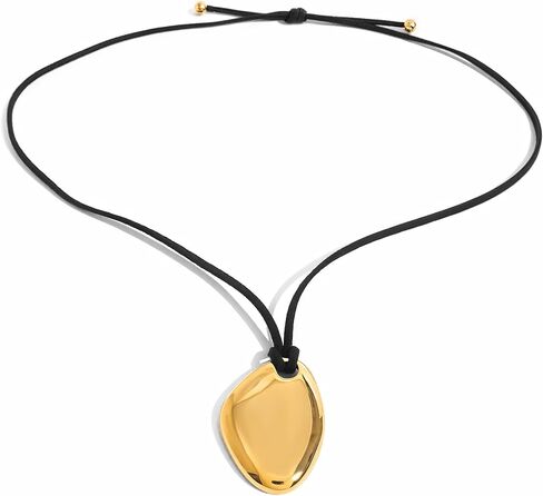 Chunky Gold Necklace with Star Pendant for Women,18K Gold Plated Stainless Steel Sweatproof Non Tarnish Hypoallergenic Chain,Trendy Chunky Necklaces for Women,Star Necklace Fashion Statement Jewelry in Saudi Arabia