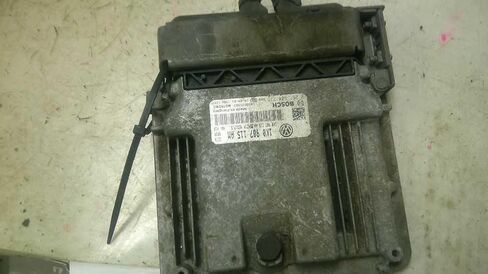 وحدة التحكم في المحرك ECM 2.0L تناسب 10-11 متوافقة مع VW المتوافقة مع Jetta 1K0 907 115 AM 1K0907115AM in Saudi Arabia