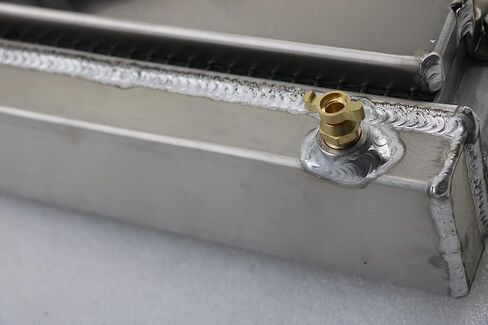 Aluminum Radiators for 1977-1987 Chevy/GMC C/K/G-Series C10 C20 C25 C30 C3500 K10 K20 El Camino Monte Carlo Regal G Body 3 Row Radiator+Shroud+12'' Electric Fans with Thermostat Relay Kit Radiador in Kuwait