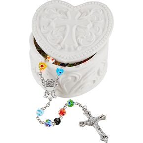 مجموعة هدايا صندوق مسبحة أول مناولة مع مسبحة خرز زجاج مورانو ملون وصندوق مجوهرات من البورسلين الأبيض على شكل قلب in Kuwait