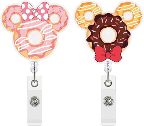 عبوتان من بكرات حامل الشارات القابلة للسحب، مشابك شارة الفأر اللطيفة على شكل كعكة لطلاب المدارس، وممرضات الأطفال، وبطاقات تعريف الاسم للمساعد الطبي in Kuwait