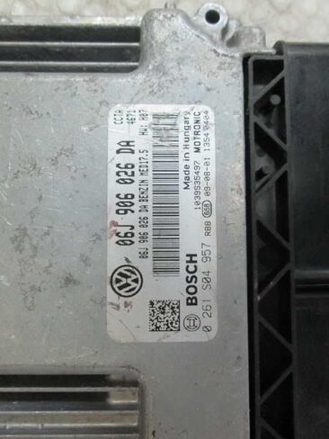وحدة التحكم في المحرك ECM 2.0L تناسب 10 متوافقة مع Passat CC 06J 906 026 DA 06J906026DA in Saudi Arabia