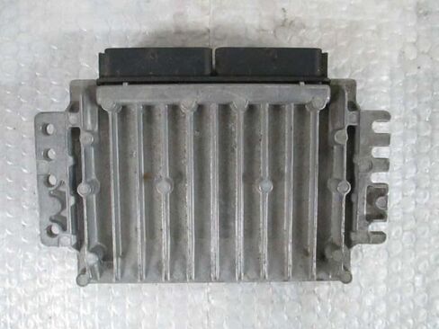 Engine ECM Electronic Control Module Fits 01-03 Compatible with Volvo 40 Series 30614913 in Saudi Arabia