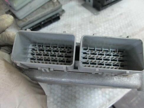 وحدة التحكم في المحرك ECM تناسب 1999 99 متوافقة مع دودج كارافان P04727248AE 04727248AE in Kuwait